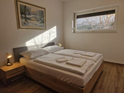 bedroom ground floor garden view