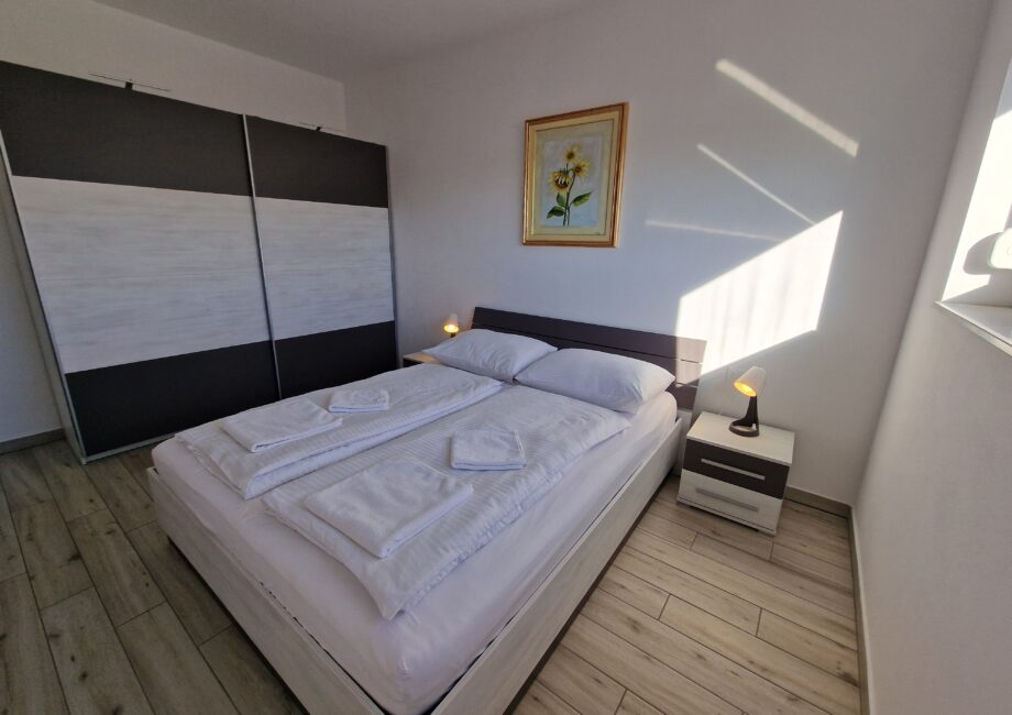 bedroom first floor garden view